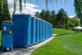 Portable Restrooms for Agricultural Sites in Robins, IA